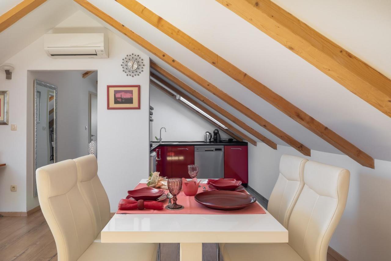 Romantic Attic Appartement