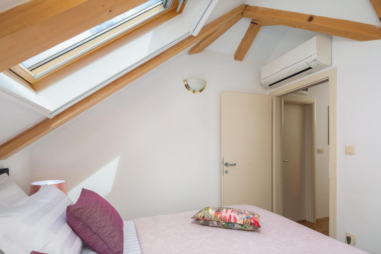 Appartement Romantic Attic *